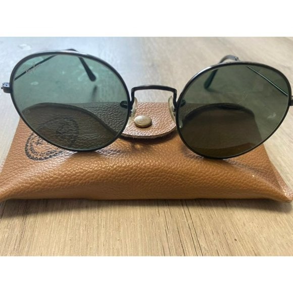COPY - Vintage Ray-Ban sunglasses main image 4